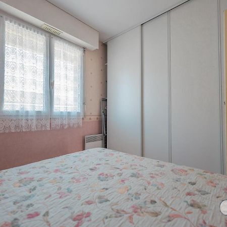 Appartement Plage Et Commerces, Balcon, Tout Confort - Fr-1-197-547 レ・サ​​ーブル・ドロンヌ エクステリア 写真