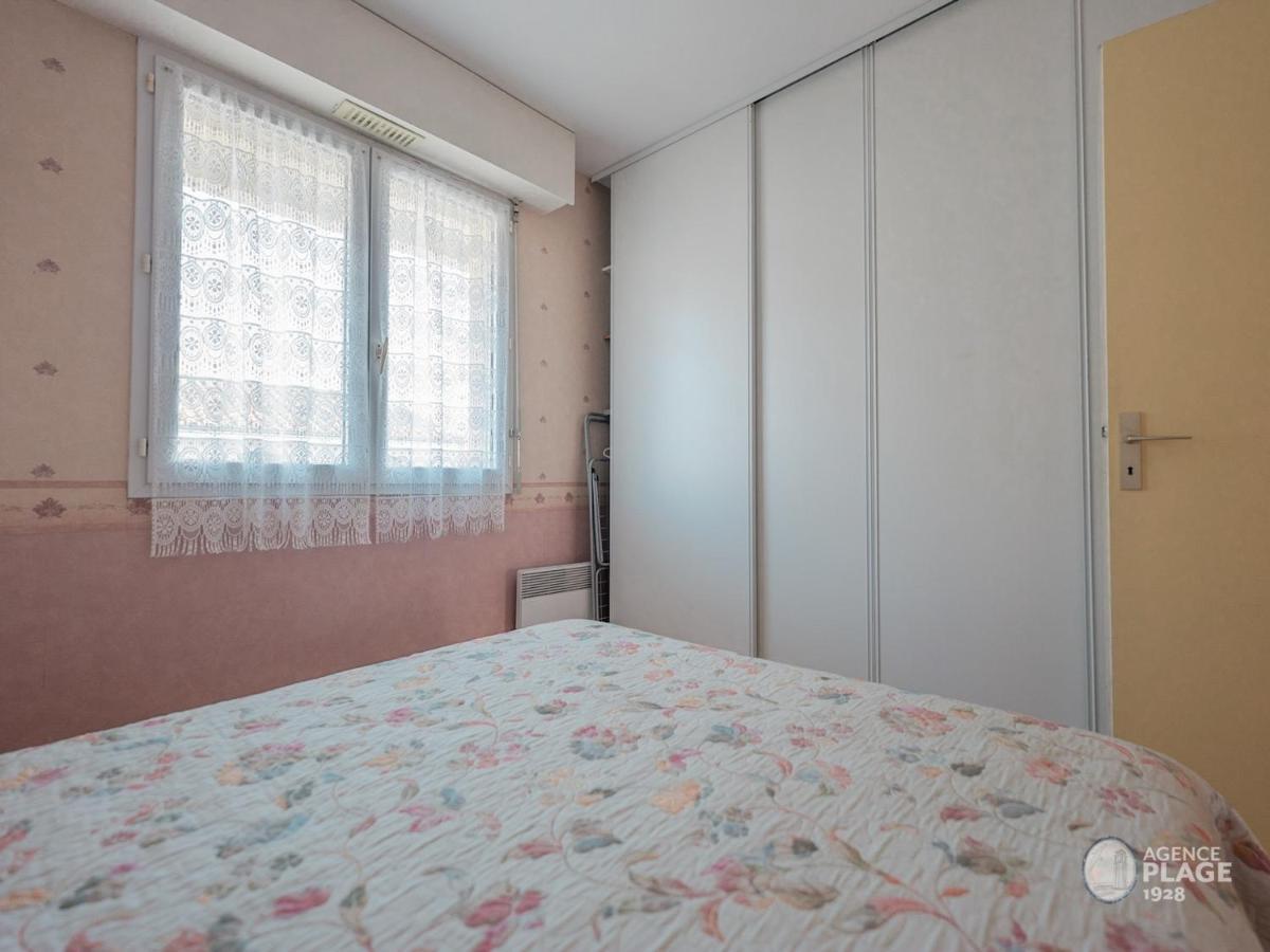 Appartement Plage Et Commerces, Balcon, Tout Confort - Fr-1-197-547 レ・サ​​ーブル・ドロンヌ エクステリア 写真