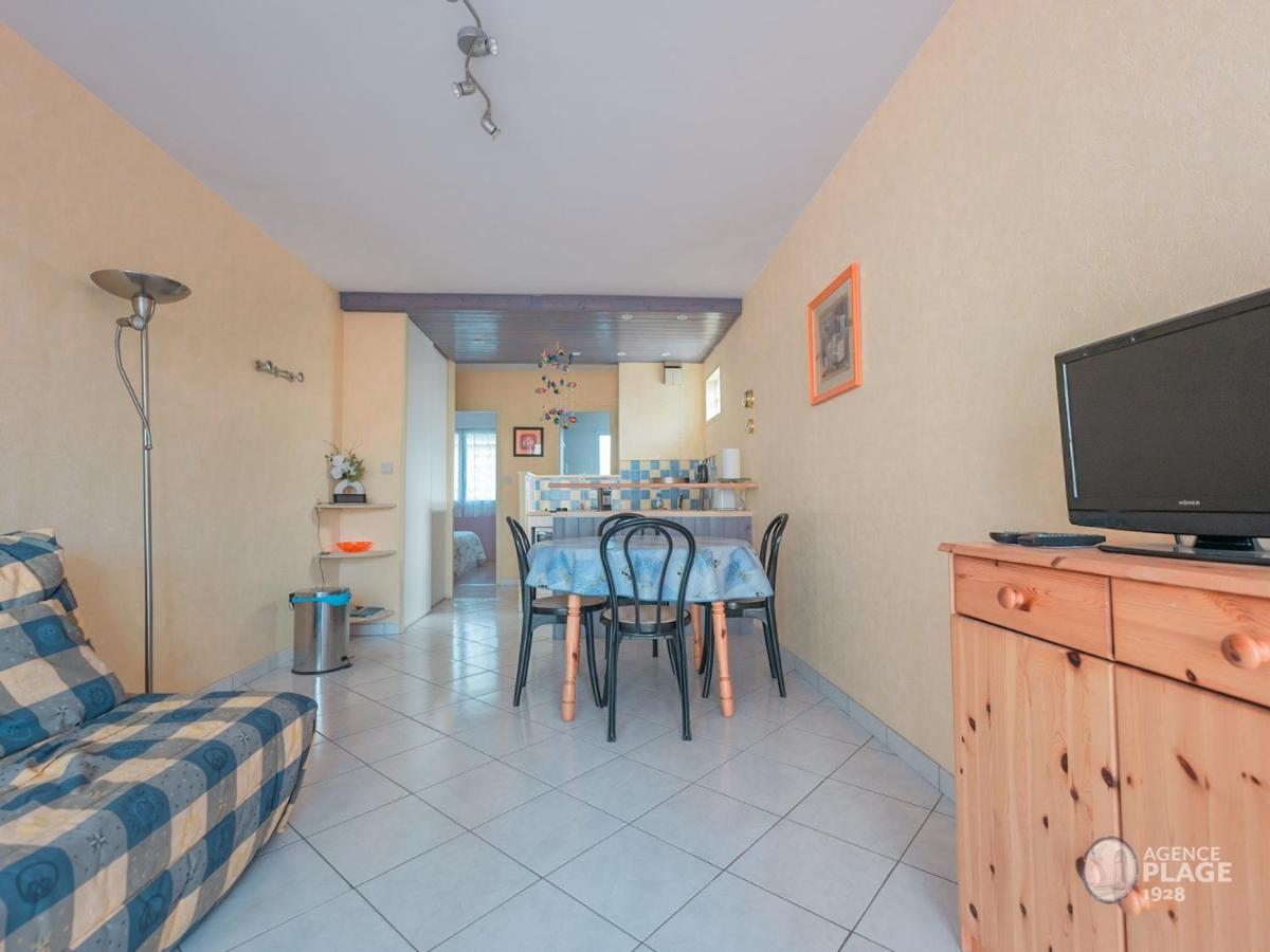 Appartement Plage Et Commerces, Balcon, Tout Confort - Fr-1-197-547 レ・サ​​ーブル・ドロンヌ エクステリア 写真