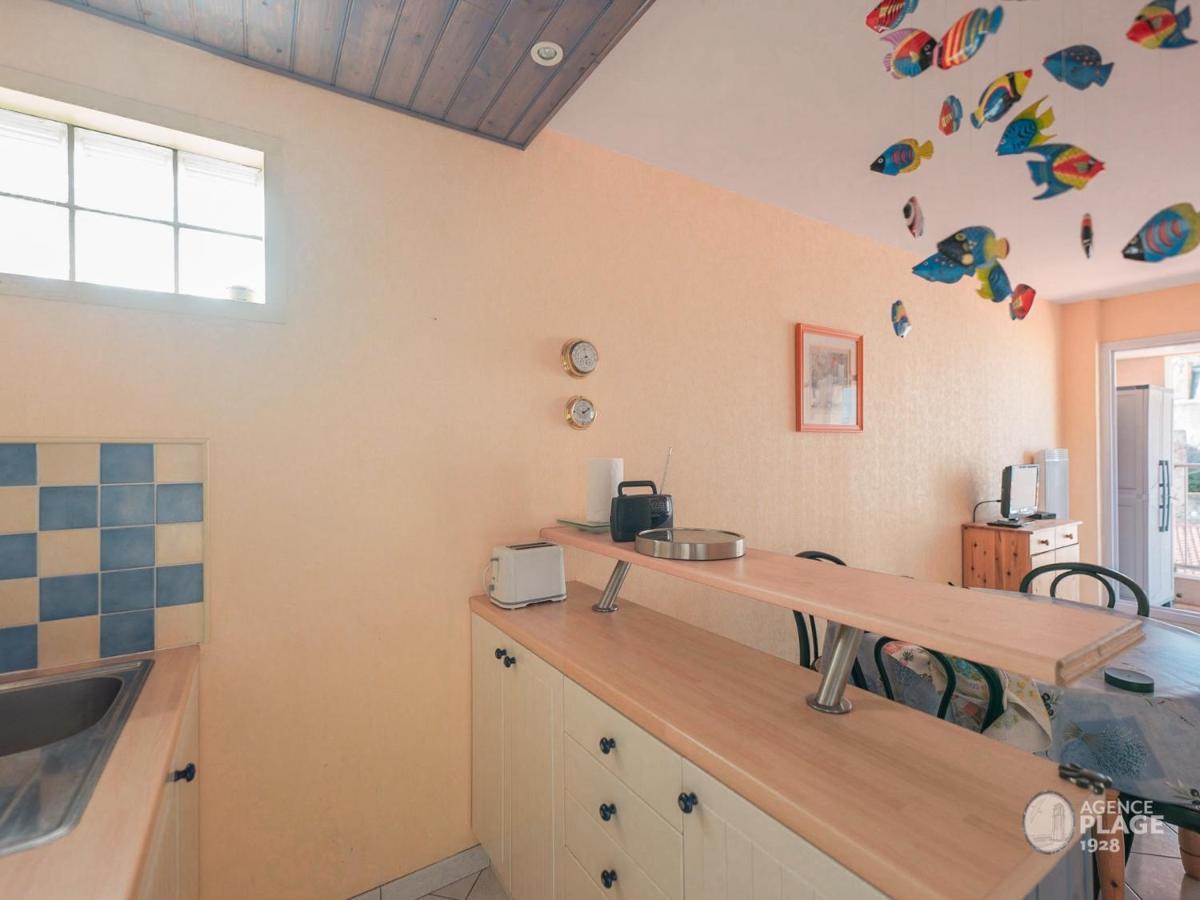 Appartement Plage Et Commerces, Balcon, Tout Confort - Fr-1-197-547 レ・サ​​ーブル・ドロンヌ エクステリア 写真